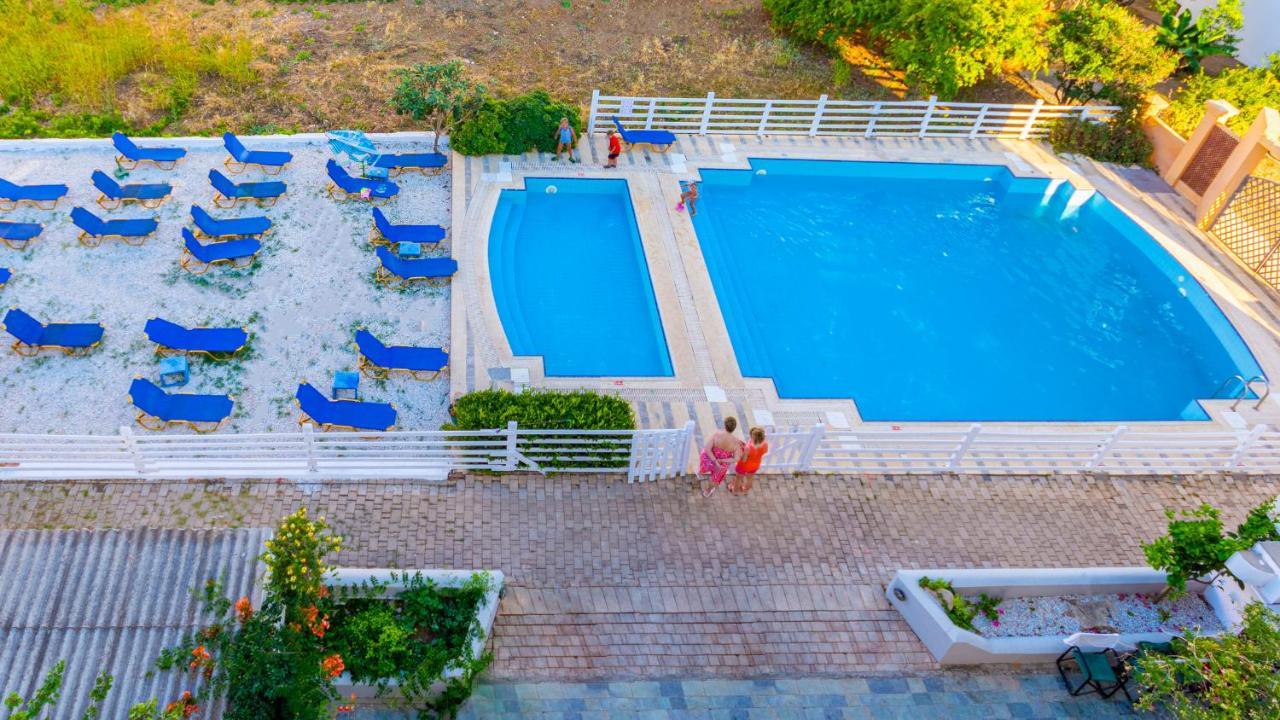 Athina Inn خيرسونِسوس المظهر الخارجي الصورة