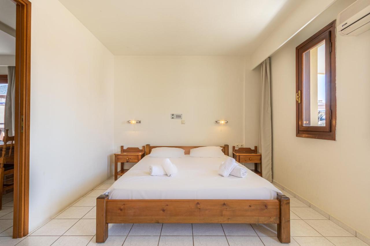 Athina Inn خيرسونِسوس المظهر الخارجي الصورة