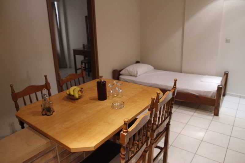 Athina Inn خيرسونِسوس المظهر الخارجي الصورة