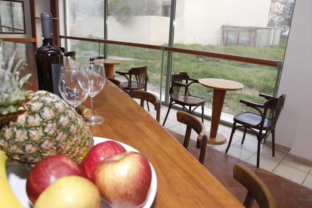 Athina Inn خيرسونِسوس المظهر الخارجي الصورة