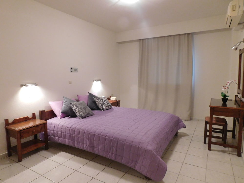 Athina Inn خيرسونِسوس المظهر الخارجي الصورة