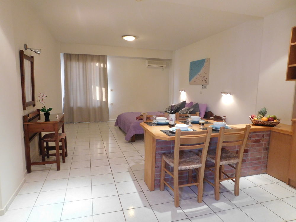 Athina Inn خيرسونِسوس المظهر الخارجي الصورة